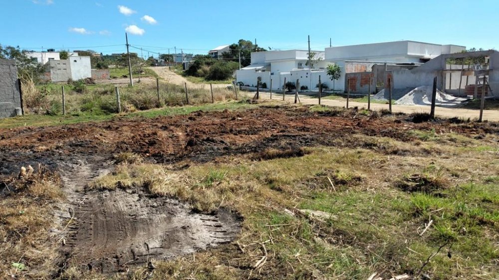 Terreno - Venda - Per - Cabo Frio - RJ