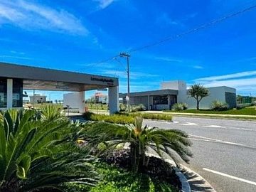 Terreno em Condom�nio � Venda